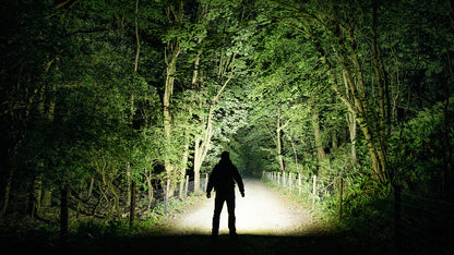 Lampe Torche Nitecore EDC37 8000 Lumens - Rechargeable USB-C - Écran OLED - Acier Inoxydable